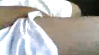 大肥公雞黑人男子在白色運動屁股處女
