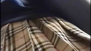 豐滿的姑娘很好vzdrochnila他的毛茸茸的帽子
