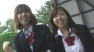 Beauty Lola吸了朋友的陰莖