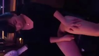 男人是陡峭的性愛按摩baldeat