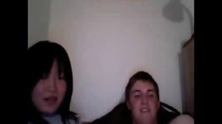 一個非常古老的德國女人亂搞一個strapon古老的帽子。