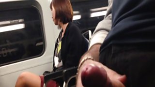 從愛撫手指的熱布魯內特baldeet