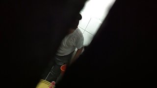 豐滿的妮娜喜歡站在最前面