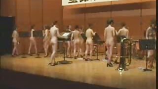 兩個最好的朋友誘惑了禿頭男人